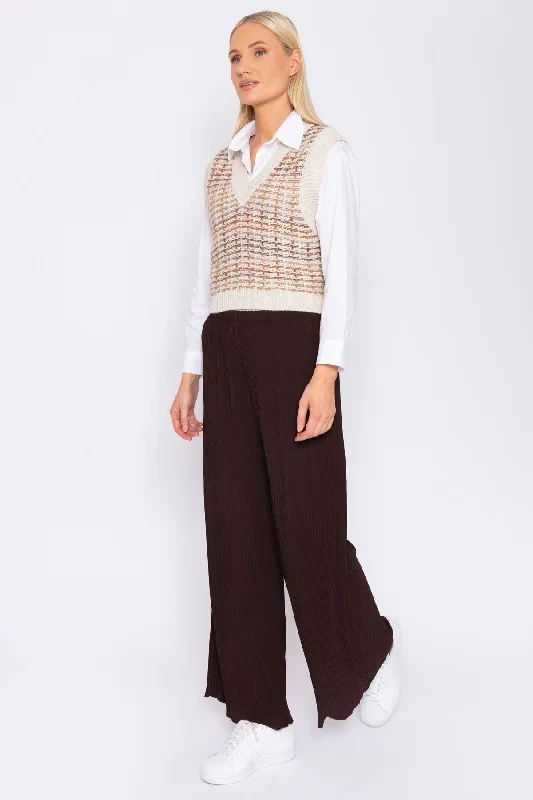 Plisse Pants in Chocolate