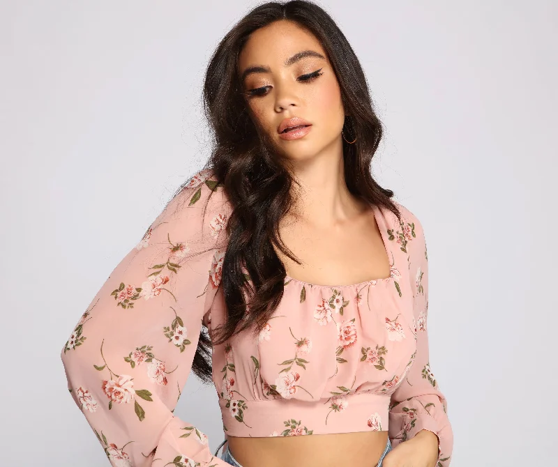 A Spring Mood Floral Crop Top